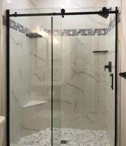 Horizontal Straight Stacked Tile Pattern on Shower Walls